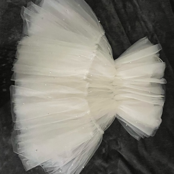 The most gorgeous untamed petals mini dress! - Picture 7 of 7